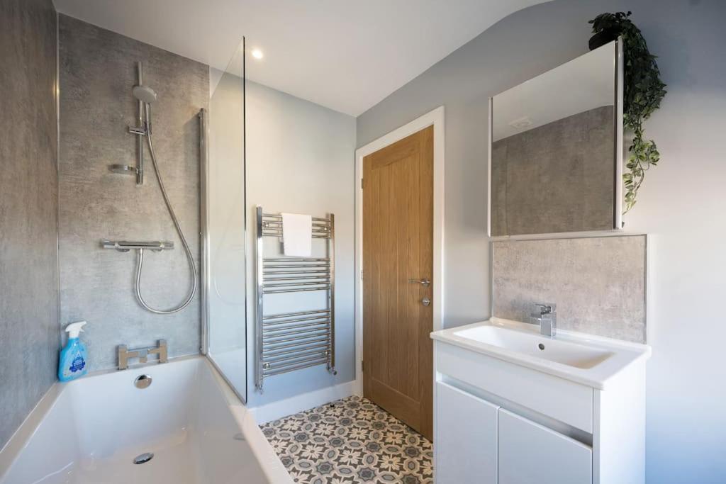 The Lettered Board Apartments Pickering Exteriér fotografie