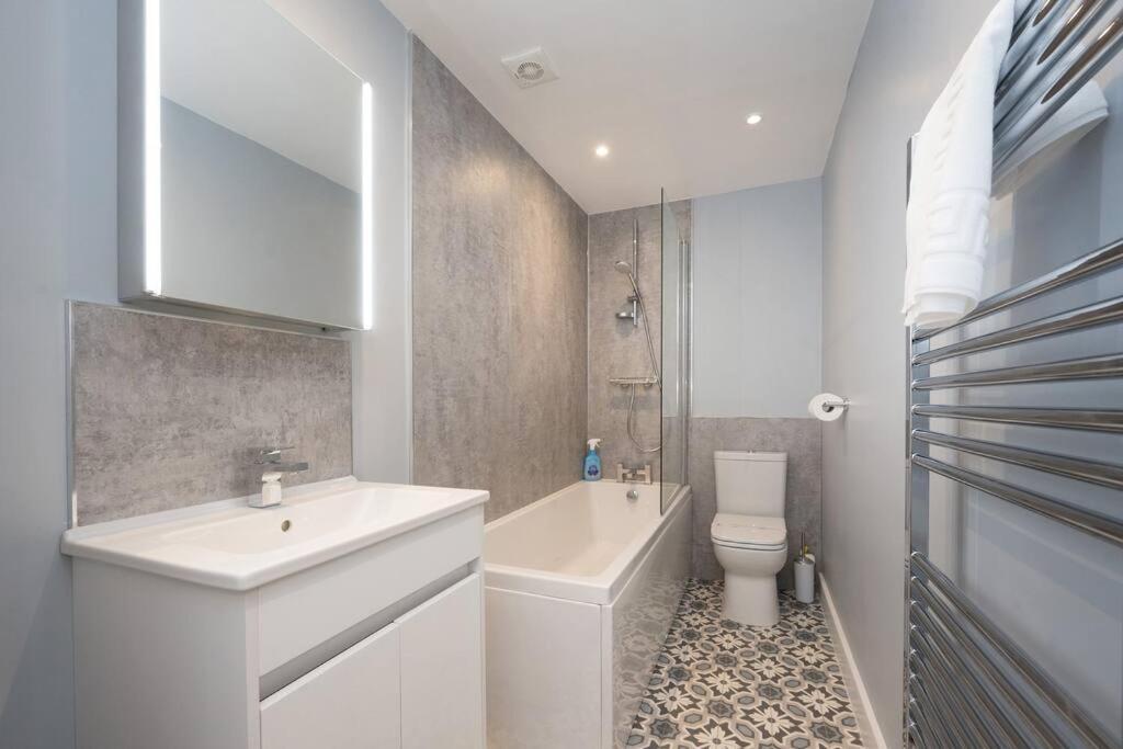 The Lettered Board Apartments Pickering Exteriér fotografie