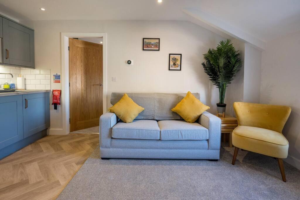 The Lettered Board Apartments Pickering Exteriér fotografie